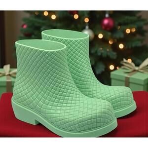 $850 Bottega Veneta Green Fireman Boots size 38 .5